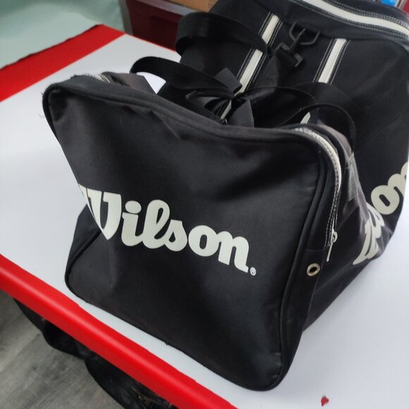 Wilson duffel bag black L 23" / W 11" / H 11" hand & shoulder straps - Picture 4 of 13